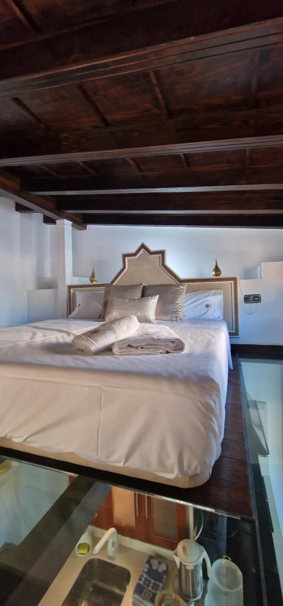 Adanar-Apartamentos Muralla Ziri Гранада Экстерьер фото