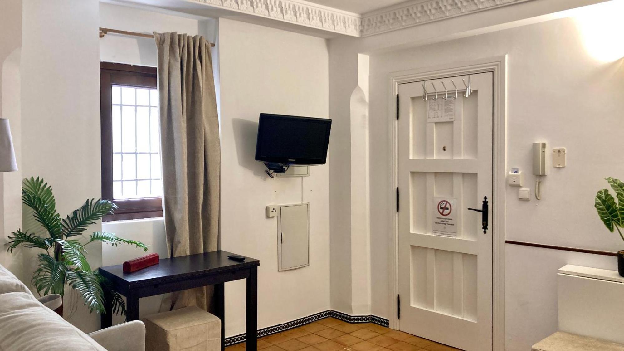 Adanar-Apartamentos Muralla Ziri Гранада Экстерьер фото